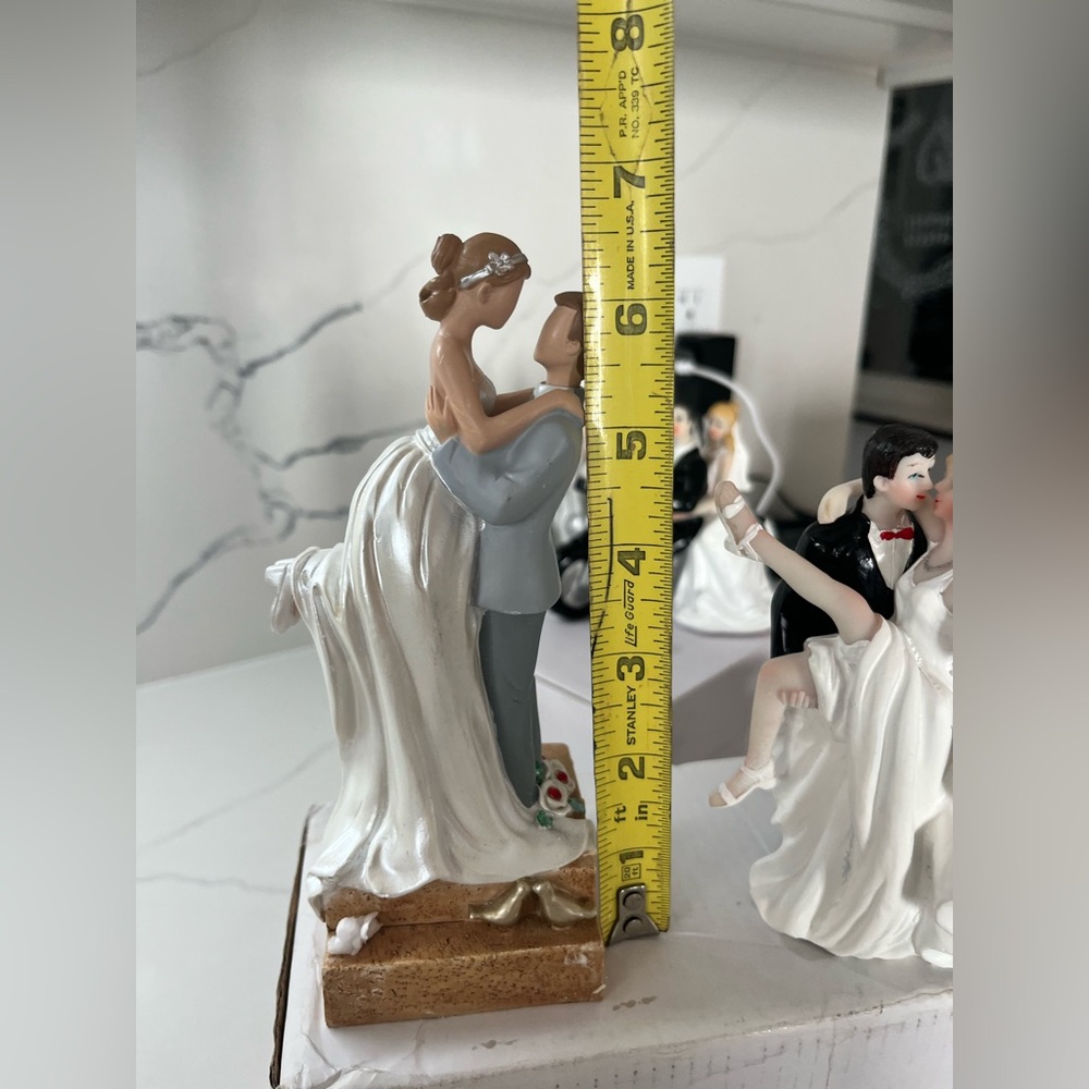 Cake topper
